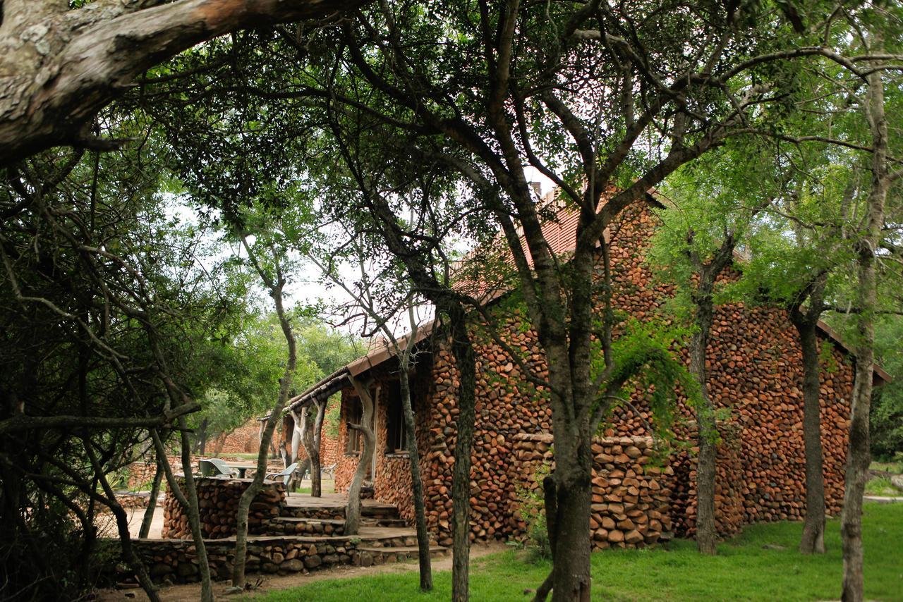 Hlane Royal National Park Villa Simunye Екстериор снимка